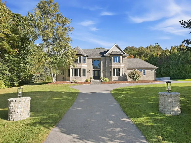 Exterior of 49 Aster Lane in Williston Vermont